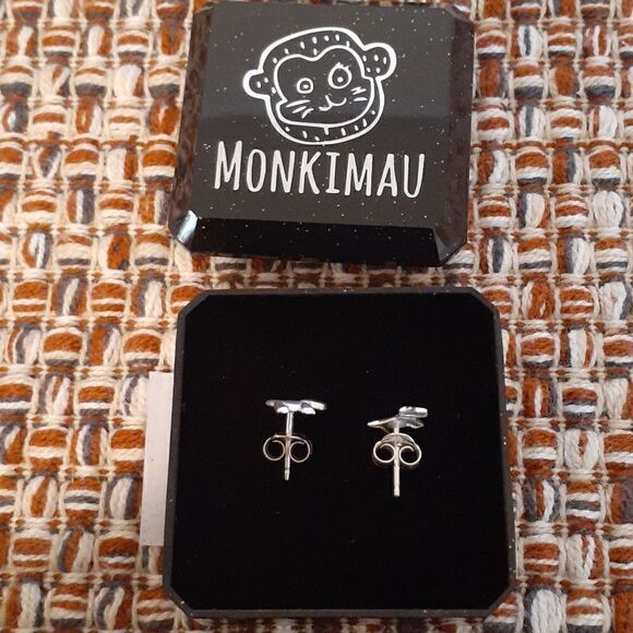 New Girls 925 Dog Sterling Silver Post Earrings Monkimau - Picture 2 of 2